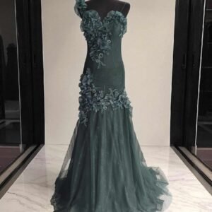 Luxury One-Shoulder Emerald Green Evening Gown with Floral Appliqué